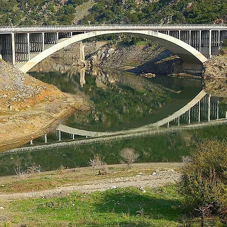 S'orrosa Bifamiliare In Montagna Panorama Stupendo Sardegna 度假居 *